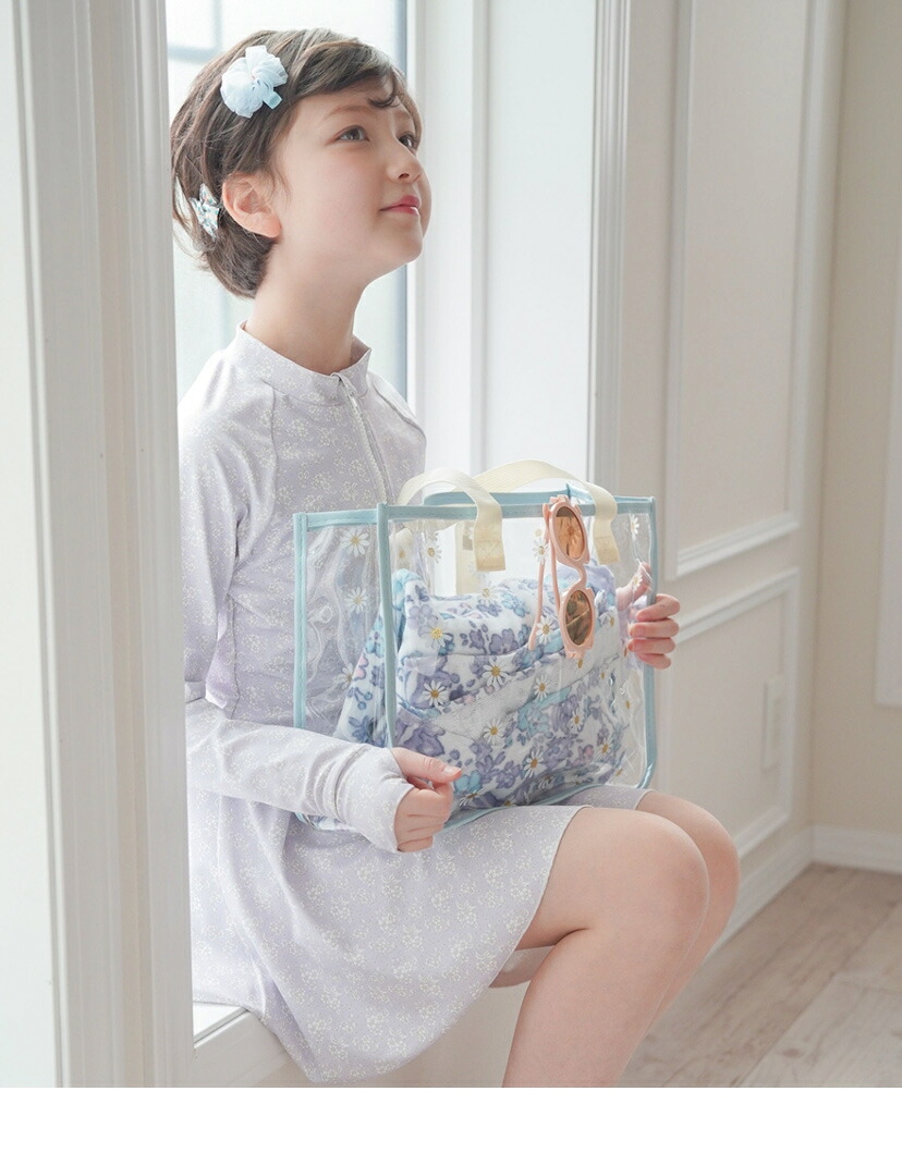 かわいい花柄のビーチバッグ