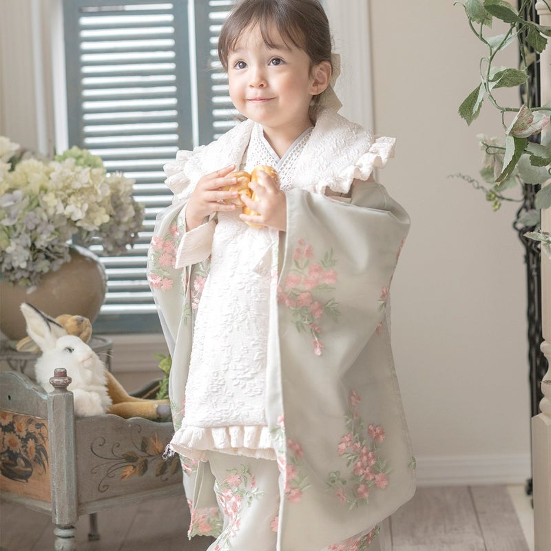 送料無料【超目玉セール】 被布セット七五三 3歳女の子 着物 花刺繍 