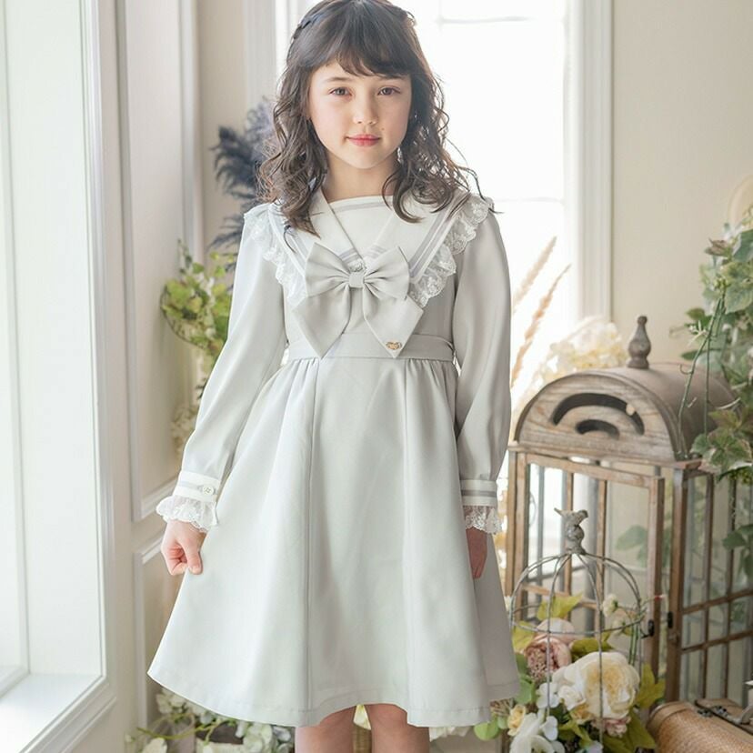 送料無料【目玉セール】女の子 レース使いのセーラーワンピース